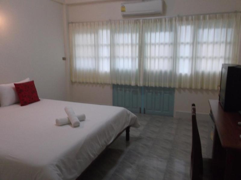 Albatross Guesthouse @ Thungwualaen Beach Pathiu المظهر الخارجي الصورة
