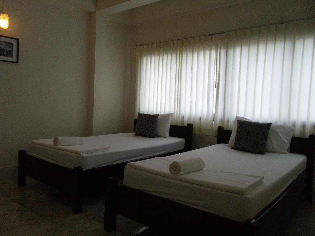 Albatross Guesthouse @ Thungwualaen Beach Pathiu المظهر الخارجي الصورة